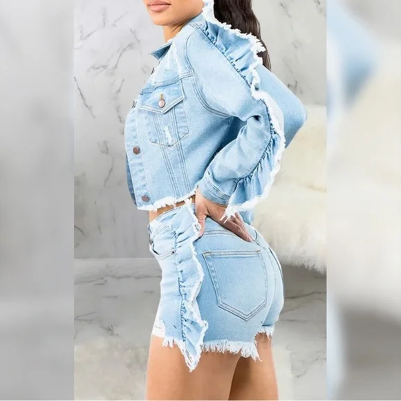 American Bazi Light Wash Cropped Denim Jacket Ruffle Sleeve Plus Size - Picture 2 of 4